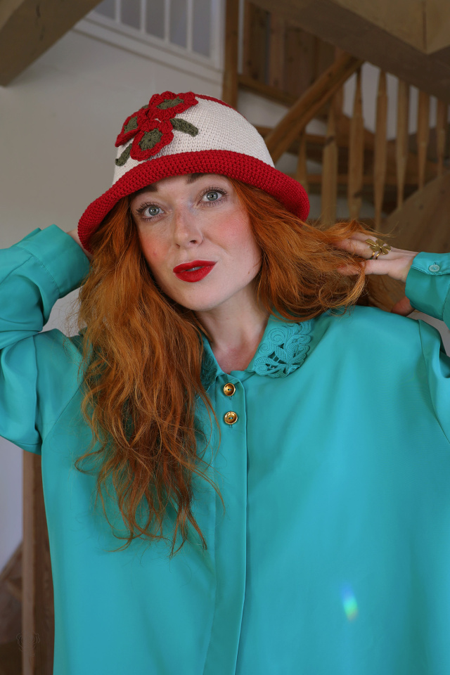 Red Flower Cotton Crochet Hat | L