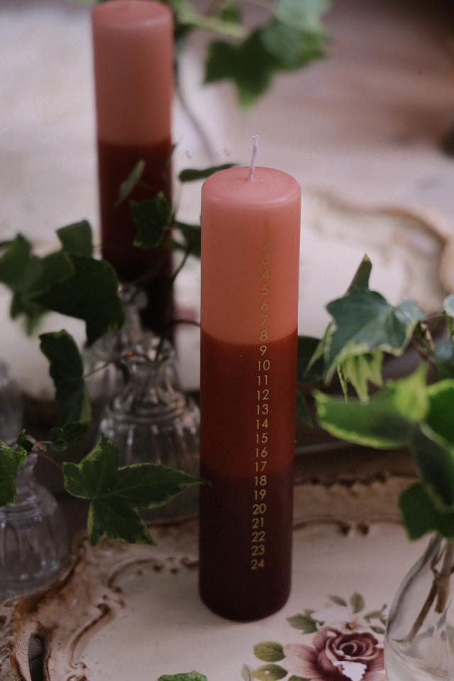 Three Shades Christmas Count Down Candle