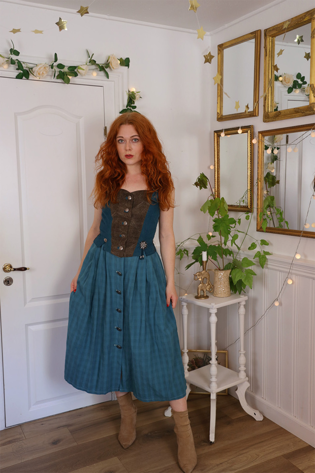 Upcycled Turquoise Vintage Skirt | XS