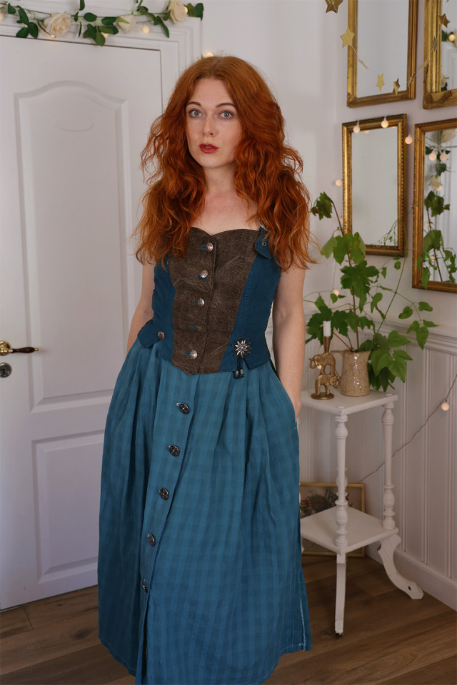 Upcycled Turquoise Vintage Skirt | XS