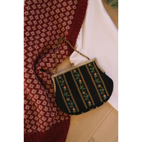 Black Roses Needlepoint Vintage Purse