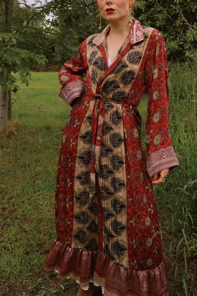 Warm Red Golden Recycled Kimono | M/L