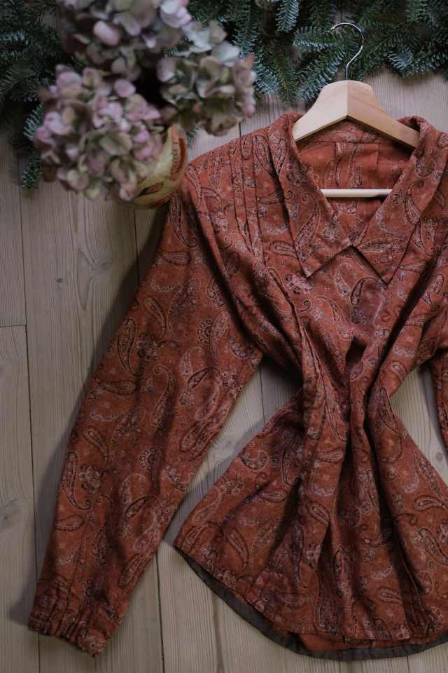 Warm Orange Paisley Vintage Blouse | M