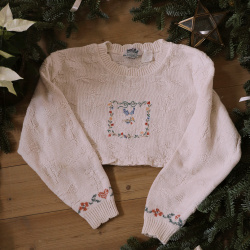 Cropped White Vintage Embroidered Sweater | S