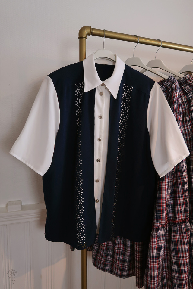 White Top Blue Vest Vintage Top | XL