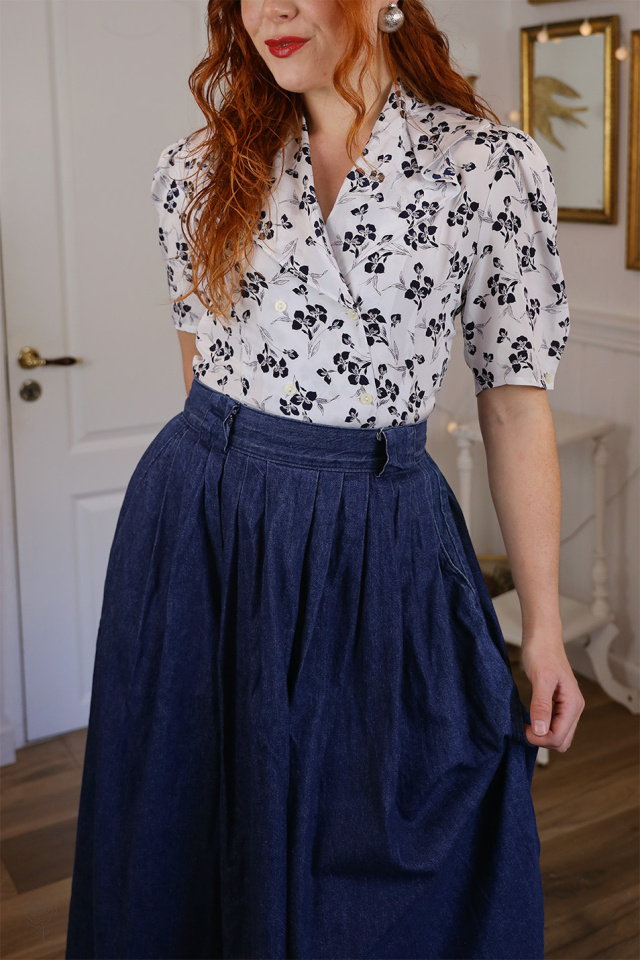 White Vintage Floral Top | S