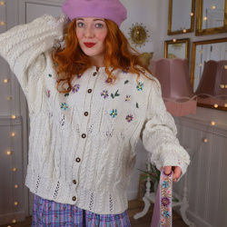 White Floral Embroidered Vintage Cardigan | XL