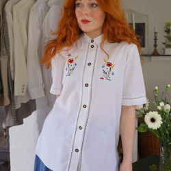 White Vintage Embroidered Top | M