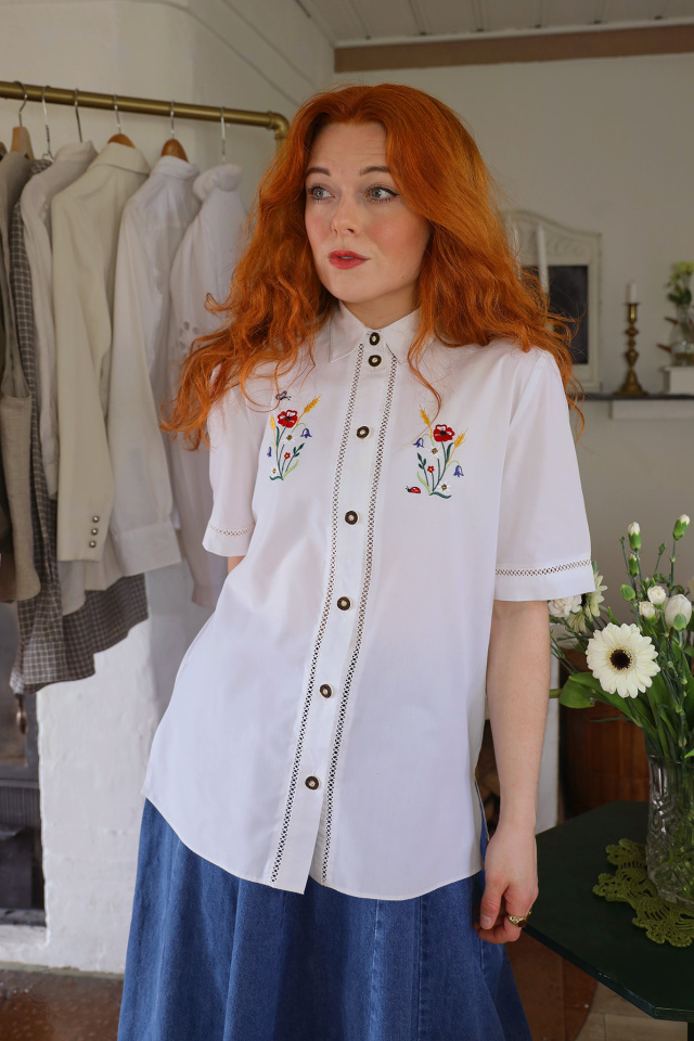 White Vintage Embroidered Top | M
