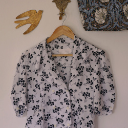 White Vintage Floral Top | XS/S