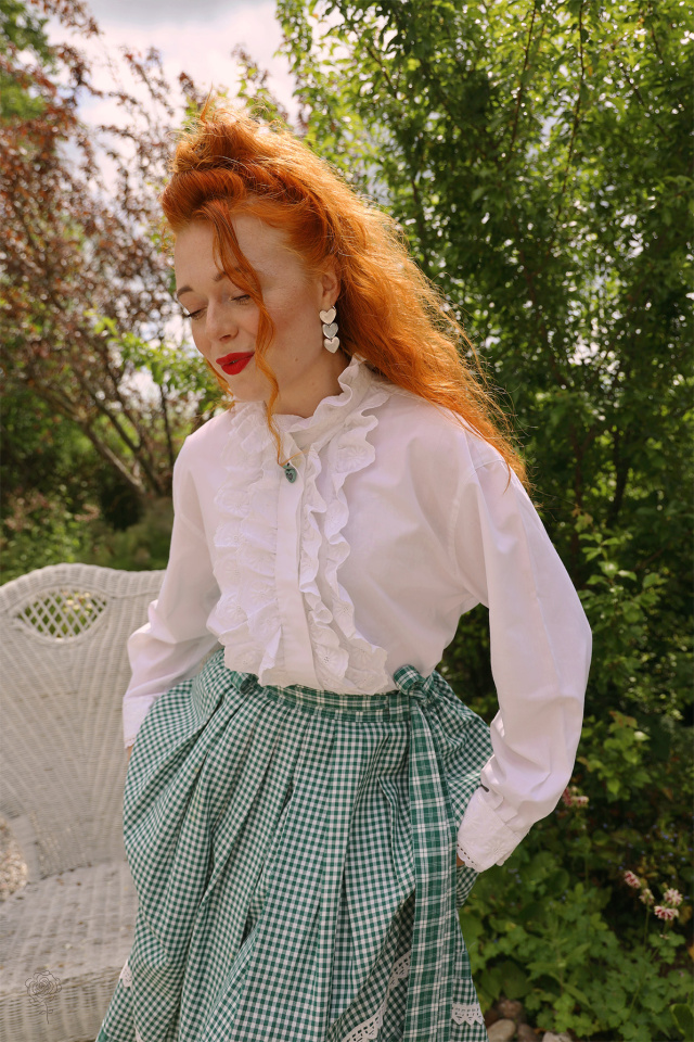 White Frills Vintage Blouse | M