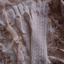 Off White Glitter Long Gloves 