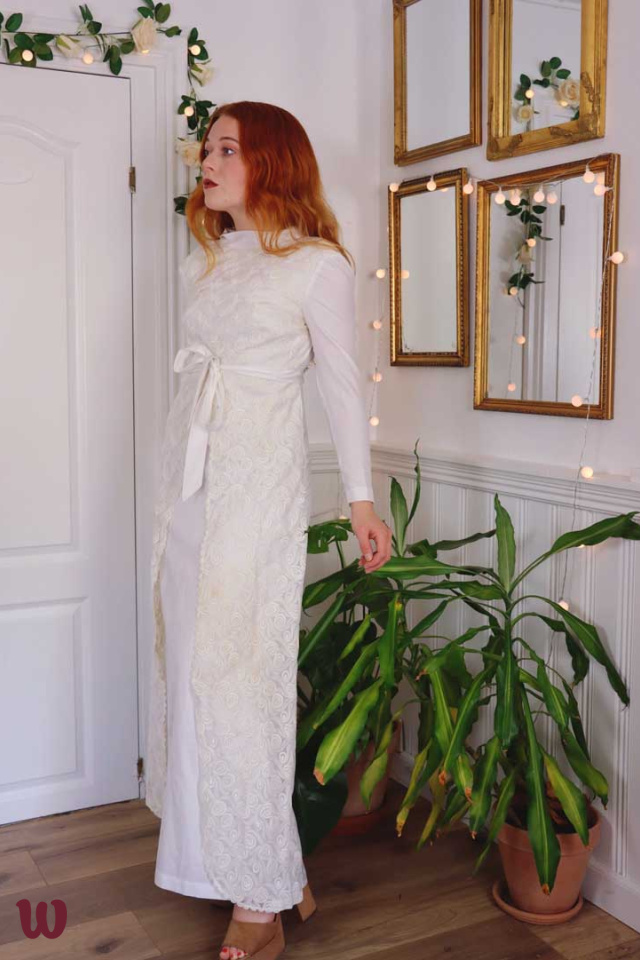 White Lace 70's Maxi Gown | XS