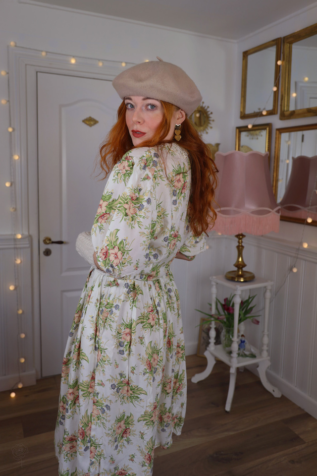 White Floral 80's Mini Vintage Dress | XS/S