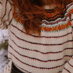 White Patterned Handknitted Vintage Sweater | M/L