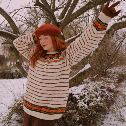 White Patterned Handknitted Vintage Sweater | M/L