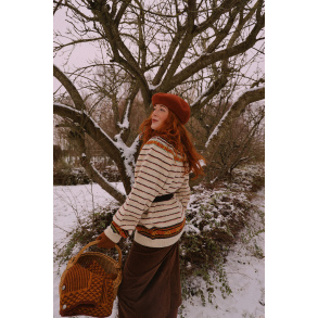 White Patterned Handknitted Vintage Sweater | M/L