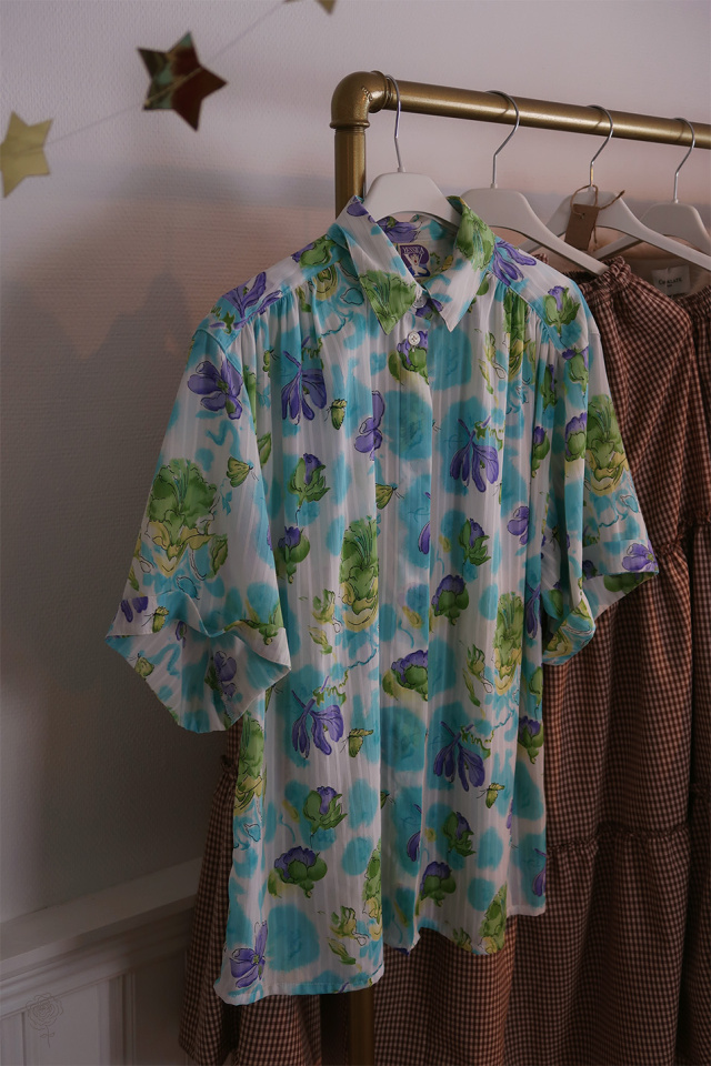 White Yessica Floral Vintage Top | L