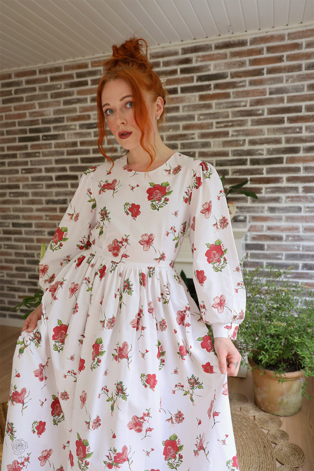 Rita's Red Floral Remade Vintage Dress | S