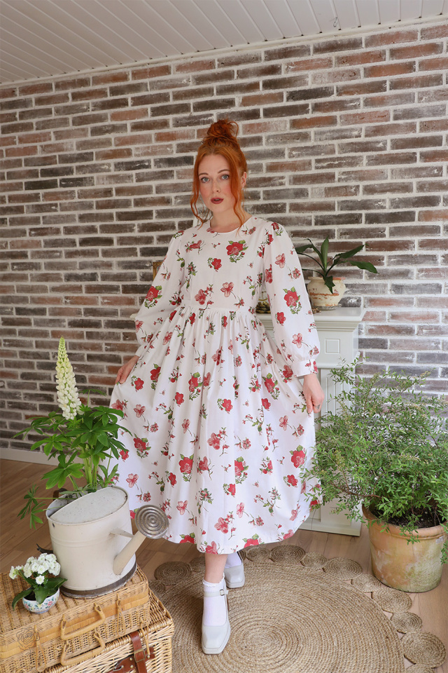 Rita's Red Floral Remade Vintage Dress | S