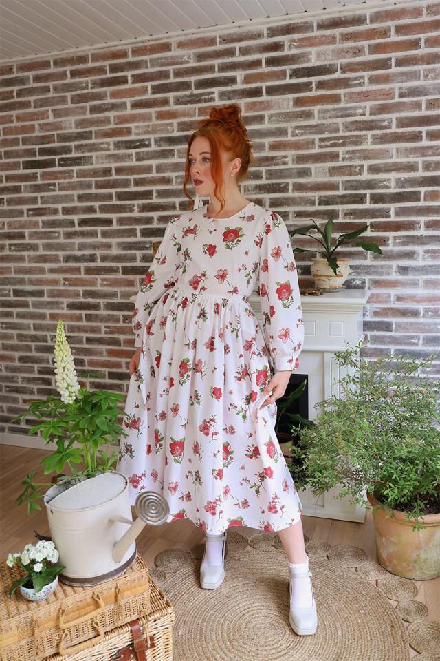 Rita's Red Floral Remade Vintage Dress | S