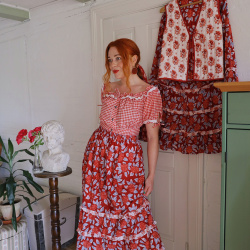 Red Checkered Vintage Top | XS/S