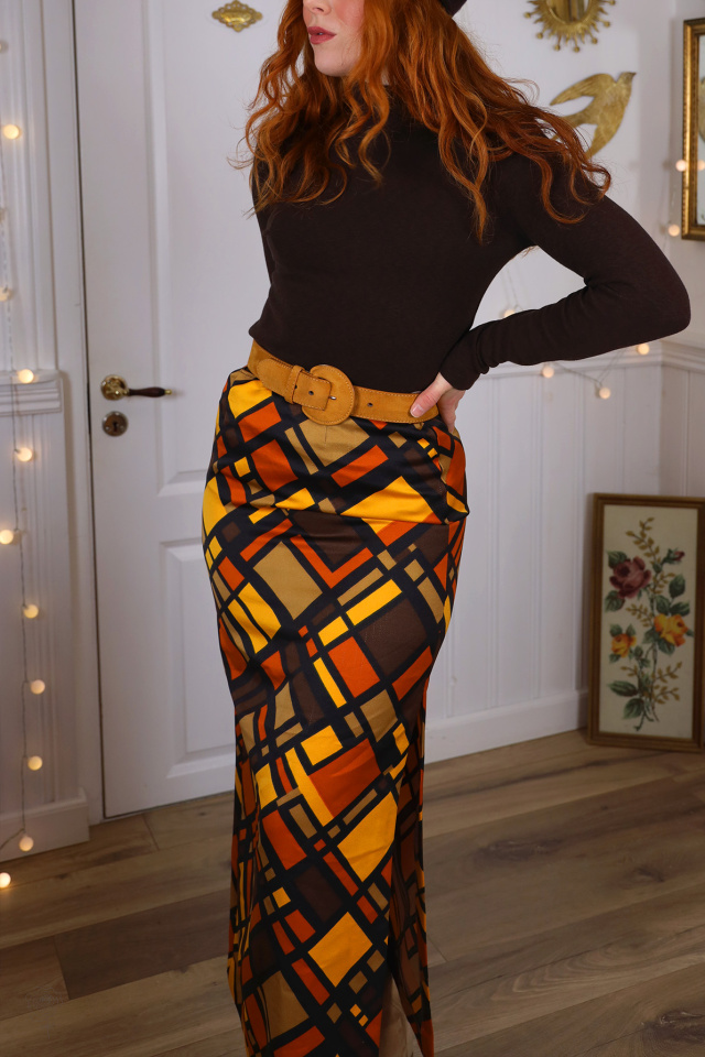 Square Graphical Vintage Skirt | S/M