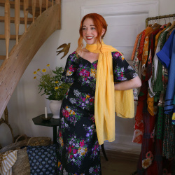 Soft Yellow Second Hand Scarf 